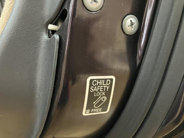 ミラジーノジーノ/1年保証/認定中古車/ナビ/ETC/ウッドパネル/1年間走行距離無制限保証/ダイハツ認定中古車/ナビ/ETC/ウッドパネル/ウッドコンビハンドル/USB対応CDステレオ/キーレスエントリー/エアコン/パワステ/(大阪府)の中古車
