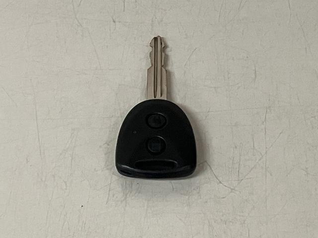 ハイゼットカーゴデラックスＳＡIII／１年保証／衝突軽減ブレーキ／ナビ／１年間走行距離無制限保証／ダイハツ認定中古車／衝突軽減ブレーキ／ナビ／ＥＴＣ／キーレスエントリー／パワーウインドウ／エアコン／パワステ／オートハイビーム／Ｂｌｕｅｔｏｏｔｈ／フルセグＴＶ／（大阪府）の中古車