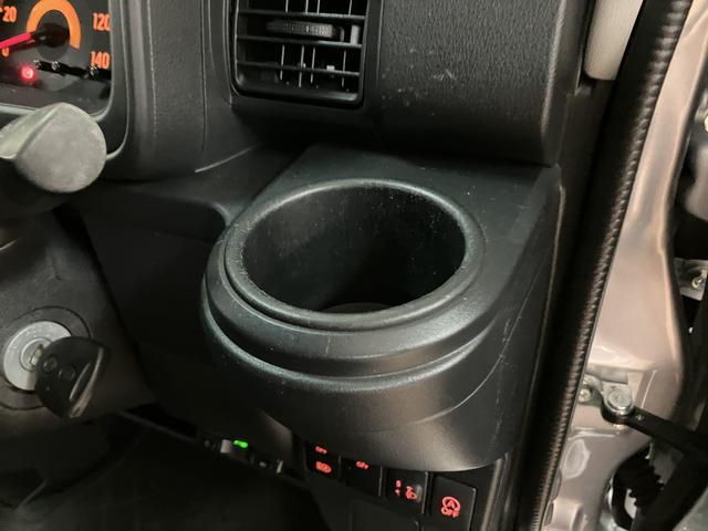 ハイゼットカーゴデラックスＳＡIII／１年保証／衝突軽減ブレーキ／ナビ／１年間走行距離無制限保証／ダイハツ認定中古車／衝突軽減ブレーキ／ナビ／ＥＴＣ／キーレスエントリー／パワーウインドウ／エアコン／パワステ／オートハイビーム／Ｂｌｕｅｔｏｏｔｈ／フルセグＴＶ／（大阪府）の中古車