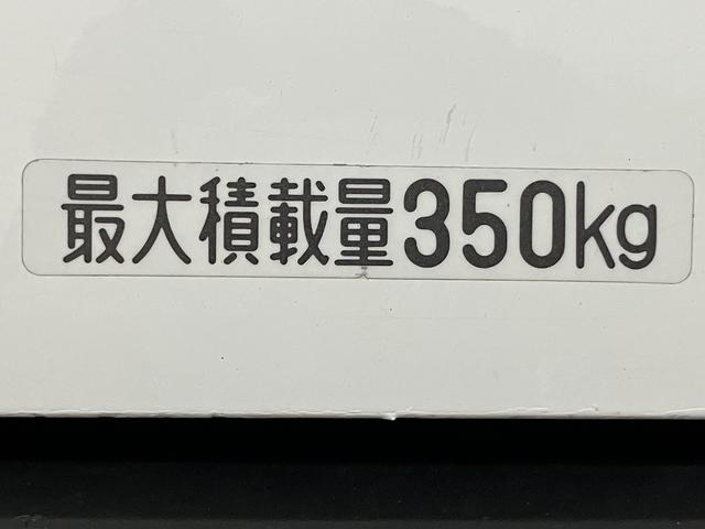 ハイゼットカーゴカーゴ2シーター/1年保証/デジタルインナーミラー/キーレス1年間走行距離無制限保証/ダイハツ認定中古車/衝突軽減ブレーキ/2シーター/デジタルインナーミラー/パワーウインドウ/キーレスエントリー/コーナーセンサー/横滑り防止装置/アイドリングストップ/(大阪府)の中古車