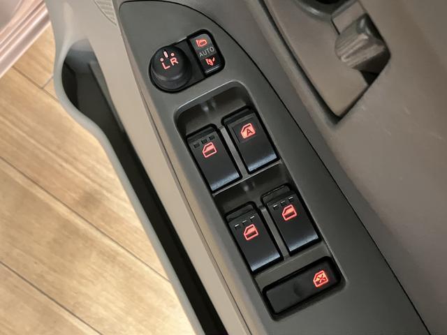 タントＸ　ＳＡII　ＣＤステレオ／左電動両側スライド／キーフリースマートアシストＩＩ　ハロゲンヘッドライト　オートライト　ＡＵＸ／ＵＳＢ入力端子付ＣＤステレオ　オートエアコン　キーフリー　電動格納ミラー　左電動両側スライドドア　後席サンシェード（大阪府）の中古車