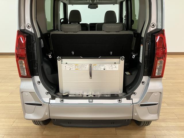 タントスローパーＸ　　走行３キロ／両側電動スライドドア／Ｂカメラ福祉車両　走行３キロ　電動パーキングブレーキ　前席シートヒーター　バックカメラ　ステアリングスイッチ　コーナーセンサー　両側電動スライドドア　スマートキー　ＬＥＤヘッドライト（大阪府）の中古車