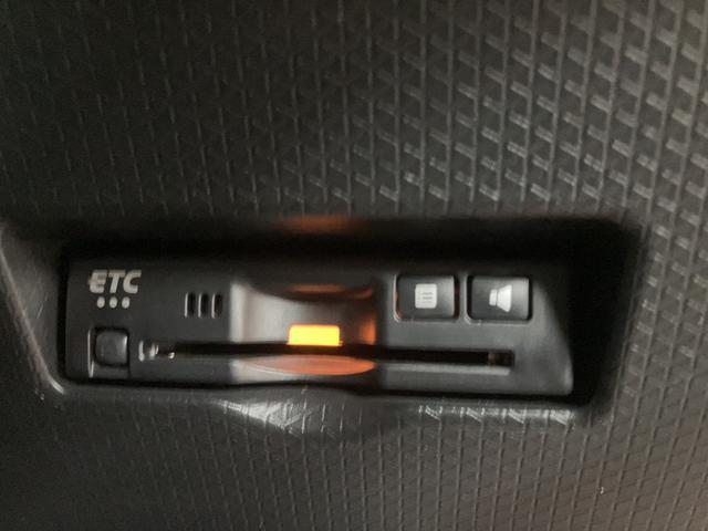 タントカスタムＲＳ　走行１．４万キロ／９インチナビ／パノラマモニタ走行１．４万キロ／９インチナビ／フルセグ／ＣＤ／ＤＶＤ／Ｂｌｕｅｔｏｏｔｈ／ＵＳＢ／パノラマモニター／前後ドラレコ／ＥＴＣ／キーフリー／両側電動パワースライド／シートヒーター／電動パーキングブレーキ（大阪府）の中古車