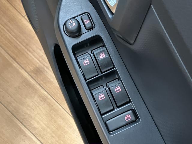 ミライースＸ　ＳＡIII　Ｒ７年式／法規対応済／バックカメラ対応ＬＥＤヘッドランプ　１４インチフルホイールキャップ　キーレスエントリー　セキュリティアラーム　オートライト　コーナーセンサー　マニュアルエアコン（大阪府）の中古車