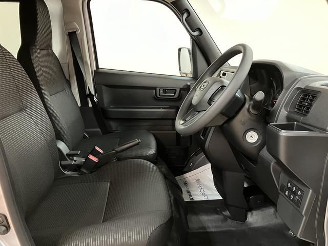 ハイゼットカーゴＤＸ　サポカーＳワイド適合届出済未使用車・衝突被害軽減ブレーキ・横滑り防止装置・スピーカー一体型ＡＭＦＭラジオ・ＡＢＳ・アイドリングストップ・両側スライドドア・マニュアルエアコン・パワーステアリング・前席パワーウィンドウ（大阪府）の中古車