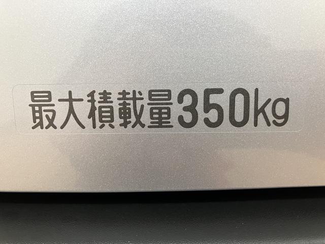ハイゼットカーゴＤＸ　サポカーＳワイド適合届出済未使用車・衝突被害軽減ブレーキ・横滑り防止装置・スピーカー一体型ＡＭＦＭラジオ・ＡＢＳ・アイドリングストップ・両側スライドドア・マニュアルエアコン・パワーステアリング・前席パワーウィンドウ（大阪府）の中古車
