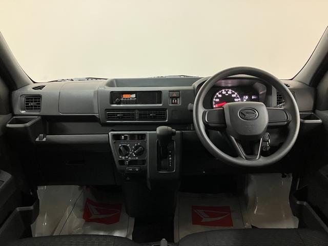 ハイゼットカーゴＤＸ　Ｒ７年式／法規対応済／届出済未使用車Ｒ７年式の届出済み未使用車のハイゼットカーゴ入荷しました♪キーレスやオーバーヘッドシェルフ、前席パワーウィンドウにリヤスモークガラス等装備充実グレードのデラックスです☆（大阪府）の中古車