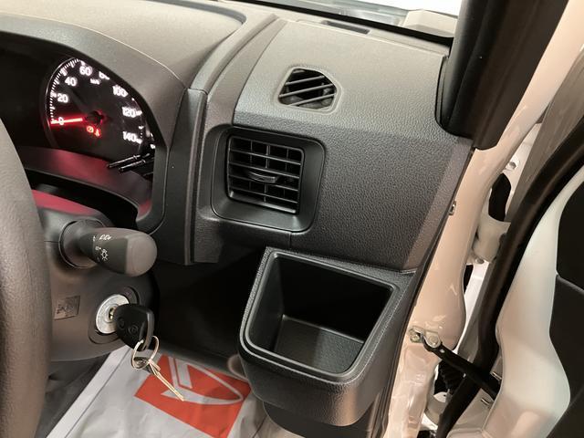 ハイゼットカーゴＤＸ　Ｒ７年式／法規対応済／届出済未使用車Ｒ７年式の届出済み未使用車のハイゼットカーゴ入荷しました♪キーレスやオーバーヘッドシェルフ、前席パワーウィンドウにリヤスモークガラス等装備充実グレードのデラックスです☆（大阪府）の中古車