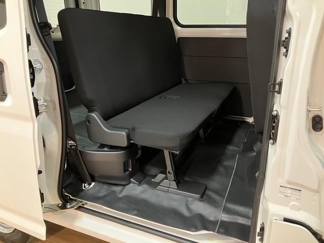 ハイゼットカーゴＤＸ　Ｒ７年式／法規対応済／届出済未使用車Ｒ７年式の届出済み未使用車のハイゼットカーゴ入荷しました♪キーレスやオーバーヘッドシェルフ、前席パワーウィンドウにリヤスモークガラス等装備充実グレードのデラックスです☆（大阪府）の中古車