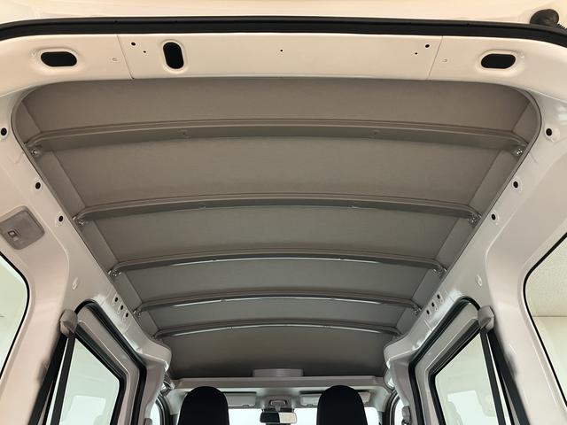 ハイゼットカーゴＤＸ　Ｒ７年式／法規対応済／届出済未使用車Ｒ７年式の届出済み未使用車のハイゼットカーゴ入荷しました♪キーレスやオーバーヘッドシェルフ、前席パワーウィンドウにリヤスモークガラス等装備充実グレードのデラックスです☆（大阪府）の中古車