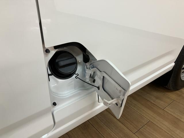 ハイゼットカーゴＤＸ　Ｒ７年式／法規対応済／届出済未使用車衝突被害軽減ブレーキ　横滑り防止装置　ＡＢＳ　アイドリングストップ　両側スライドドア　マニュアルエアコン　パワーステアリング　前席パワーウィンドウ　届出済未使用車（大阪府）の中古車