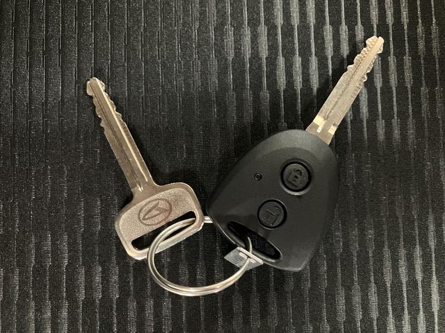 ハイゼットカーゴＤＸ　Ｒ７年式届出済未使用車／法規対応済／走行３ｋｍ衝突被害軽減ブレーキ　横滑り防止装置　ＡＢＳ　アイドリングストップ　両側スライドドア　マニュアルエアコン　パワーステアリング　前席パワーウィンドウ　届出済未使用車（大阪府）の中古車