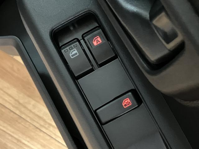 ハイゼットカーゴＤＸ　Ｒ７年式届出済未使用車／法規対応済／走行３ｋｍ衝突被害軽減ブレーキ　横滑り防止装置　ＡＢＳ　アイドリングストップ　両側スライドドア　マニュアルエアコン　パワーステアリング　前席パワーウィンドウ　届出済未使用車（大阪府）の中古車