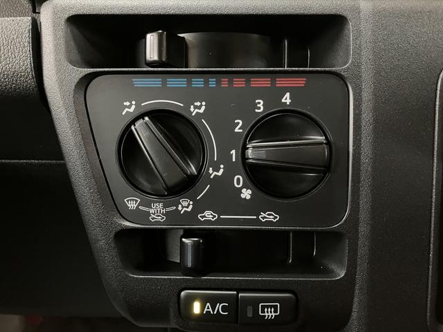 ハイゼットカーゴＤＸ　Ｒ７年式／法規対応済／届出済未使用車衝突被害軽減ブレーキ　横滑り防止装置　ＡＢＳ　アイドリングストップ　両側スライドドア　マニュアルエアコン　パワーステアリング　前席パワーウィンドウ　届出済未使用車（大阪府）の中古車