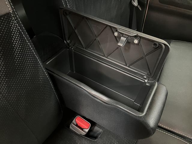 タントカスタムＲＳ　トップエディションＳＡII　ナビ／バックカメラスマートアシストＩＩ　ＬＥＤヘッドライト／フォグ　ナビ　バックカメラ　ＥＴＣ　両側電動スライドドア　オートエアコン　キーフリー　盗難防止セキュリティアラーム（大阪府）の中古車