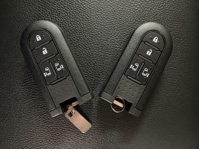 タントカスタムＲＳ　トップエディションＳＡIII　８インチナビスマートアシストＩＩＩ　ＬＥＤヘッドライト／フォグ　８インチナビ　バックカメラ　ＥＴＣ　オートエアコン　キーフリー　両側電動スライドドア　ＵＳＢ／ＨＤＭＩ入力端子　盗難防止セキュリティアラーム（大阪府）の中古車