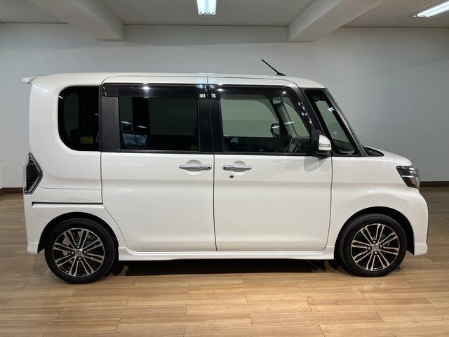 タントカスタムＲＳ　トップエディションＳＡIII／８インチナビ８インチナビ／バックカメラ／ステアリングスイッチ／６スピーカー／ＥＴＣ／ドラレコ／後席モニター／ＵＳＢ・ＨＤＭＩアダプター／運転席シートヒーター／両側パワースライドドア／ＬＥＤヘッドライト・フォグ（大阪府）の中古車