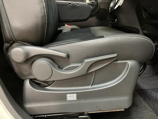 タントカスタムＲＳ　トップエディションＳＡIII／８インチナビ８インチナビ／バックカメラ／ステアリングスイッチ／６スピーカー／ＥＴＣ／ドラレコ／後席モニター／ＵＳＢ・ＨＤＭＩアダプター／運転席シートヒーター／両側パワースライドドア／ＬＥＤヘッドライト・フォグ（大阪府）の中古車