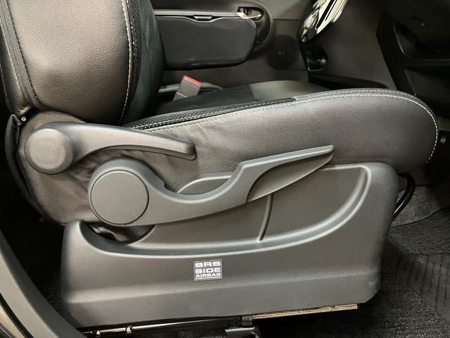 タントカスタムＸ　トップエディションリミテッドＳＡIII／ナビ８インチナビ／パノラマモニター／ステアリングスイッチ／６スピーカー／ドライブレコーダー／ＵＳＢ・ＨＤＭＩアダプター／運転席シートヒーター／両側パワースライドドア／ＬＥＤヘッドライト・フォグランプ（大阪府）の中古車