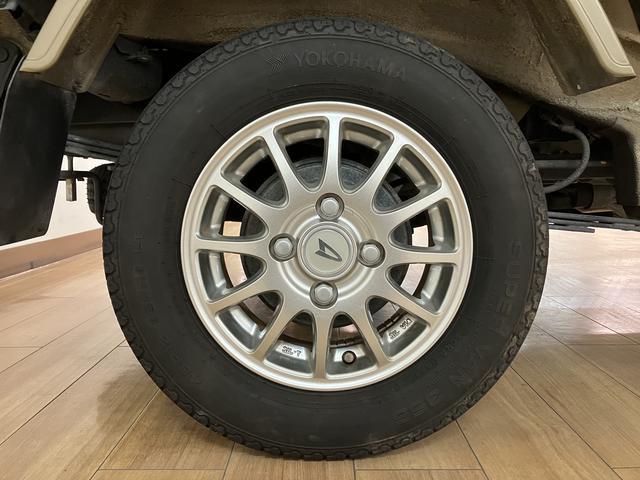 ハイゼットトラックエクストラＳＡIIIｔ　　サポカーＳベーシック９インチナビ（パナソニック製）・前後ドラレコ・ＥＴＣ２．０車載器・リモコンキー・パワーウインドウ・衝突回避軽減ブレーキ・フロアイルミネーション・コーナーセンサー・工具箱・５速Ｍ／Ｔ・ＬＥＤヘッドライト（大阪府）の中古車