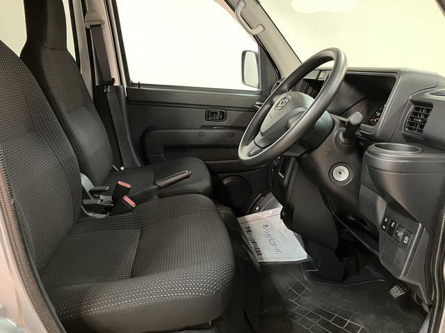 ハイゼットカーゴデラックスＳＡIII／走行１．７万キロ／車検整備渡し／走行１．７万キロ／車検整備渡し／１年間走行距離無制限保証／バックカメラ／パワーウインドウ／キーレス／ＬＥＤヘッドライト／衝突軽減ブレーキ／アイドリングストップ／オートハイビーム／ハンガーバー／（大阪府）の中古車