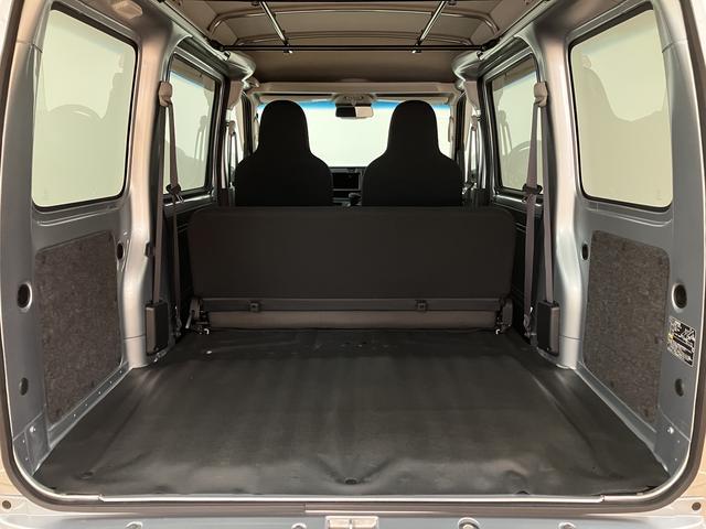 ハイゼットカーゴデラックスＳＡIII／走行１．７万キロ／車検整備渡し／走行１．７万キロ／車検整備渡し／１年間走行距離無制限保証／バックカメラ／パワーウインドウ／キーレス／ＬＥＤヘッドライト／衝突軽減ブレーキ／アイドリングストップ／オートハイビーム／ハンガーバー／（大阪府）の中古車