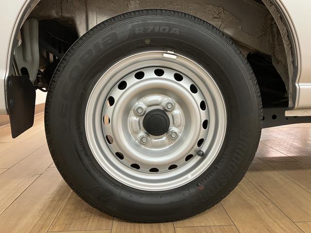 ハイゼットカーゴデラックスＳＡIII／走行１．７万キロ／車検整備渡し／走行１．７万キロ／車検整備渡し／１年間走行距離無制限保証／バックカメラ／パワーウインドウ／キーレス／ＬＥＤヘッドライト／衝突軽減ブレーキ／アイドリングストップ／オートハイビーム／ハンガーバー／（大阪府）の中古車
