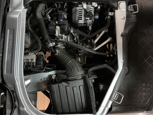 ハイゼットカーゴデラックスＳＡIII／走行１．７万キロ／車検整備渡し／走行１．７万キロ／車検整備渡し／１年間走行距離無制限保証／バックカメラ／パワーウインドウ／キーレス／ＬＥＤヘッドライト／衝突軽減ブレーキ／アイドリングストップ／オートハイビーム／ハンガーバー／（大阪府）の中古車