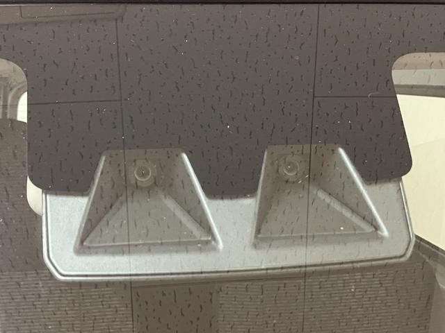 ハイゼットカーゴＤＸ／届出済未使用車／新車保証継承／パワーウインドウ／届出済未使用車／新車保証継承／パワーウインドウ／キーレス／走行４キロ／コーナーセンサー／ＣＶＴ車／衝突軽減ブレーキ／横滑り防止装置／アイドリングストップ／オーバーヘッドシェルフ／ＦＭ＆ＡＭラジオ／（大阪府）の中古車
