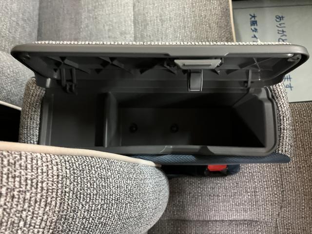ムーヴキャンバスストライプスＧ　Ｒ７年式／２５年ナビ／ドラレコ／ＢカメラサポカーＳワイド適合　バックカメラ対応　ＵＳＢ接続端子　電動パーキングブレーキ　シートヒーター　両側オートスライドドア　Ｐスタート　ホッとカップホルダー　キーフリー（大阪府）の中古車