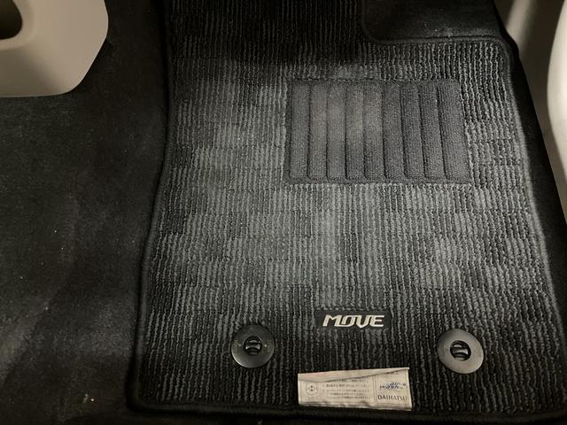 ムーヴＬ／１年間走行距離無制限保証／車検整備付／修復歴有／研修車１年間走行距離無制限保証　車検整備付　キーレスエントリー　Ｂｌｕｅｔｏｏｔｈ機能付きフルセグナビ　ＥＴＣ　ＵＳＢ　アイドリングストップ機能　横滑り防止装置　１４インチフルホイールキャップ（大阪府）の中古車