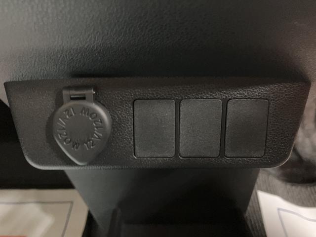 ミライースＸ　ＳＡIII／届出済未使用車／ＬＥＤ／新車保証継承／ダイハツ正規ディーラー／衝突軽減ブレーキ／ＬＥＤヘッドライト／オートライト／オートハイビーム／アイドリングストップ／横滑り防止装置／コーナーセンサー／電動格納ドアミラー／セキュリティー／（大阪府）の中古車