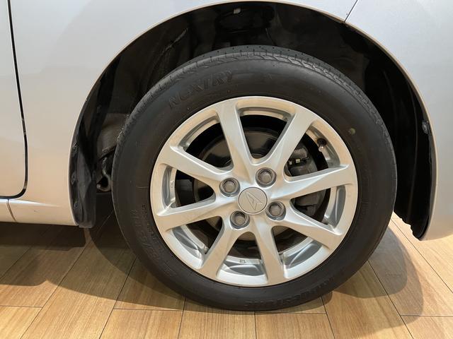 ムーヴＸ　純正ワンセグナビ／バックカメラ／プッシュボタンスタート純正ナビ　ワンセグＴＶ　ＣＤ　バックカメラ　ステアリングスイッチ　エコアイドル　キーフリーシステム　プッシュボタンスタート　オートエアコン　１４インチ純正アルミホイール　一年間走行距離無制限保証（大阪府）の中古車