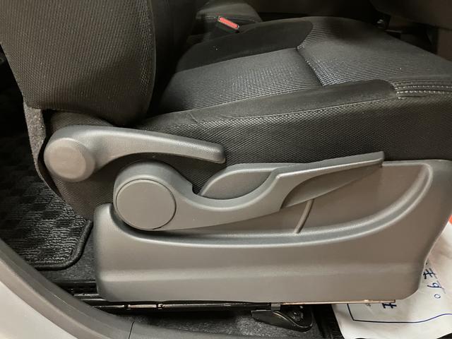 ムーヴＸ　純正ワンセグナビ／バックカメラ／プッシュボタンスタート純正ナビ　ワンセグＴＶ　ＣＤ　バックカメラ　ステアリングスイッチ　エコアイドル　キーフリーシステム　プッシュボタンスタート　オートエアコン　１４インチ純正アルミホイール　一年間走行距離無制限保証（大阪府）の中古車