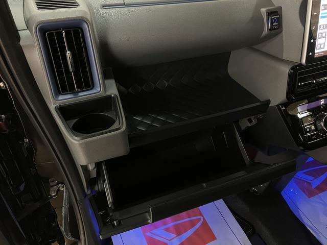 タントカスタムＸセレクション　９インチナビ／Ｂカメラ／ＦＲドラレコスマートアシスト　ＬＥＤヘッドライト／フォグ　９インチナビ　バックカメラ　ＦＲドラレコ　両側電動スライドドア　オートエアコン　キーフリー　アルミホイール　運転席ロングシートスライド　前席シートヒーター（大阪府）の中古車