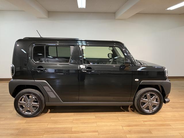 タフトＧターボ　ダーククロムベンチャー／届出済未使用車／クルコン／届出済未使用車／走行１３キロ／新車保証継承／クルコン／バックカメラ／シートヒーター／ガラスルーフ／カーテンエアバッグ／サイドエアバッグ／衝突軽減ブレーキ／運転席シートリフター／ＬＥＤヘッドライト／（大阪府）の中古車
