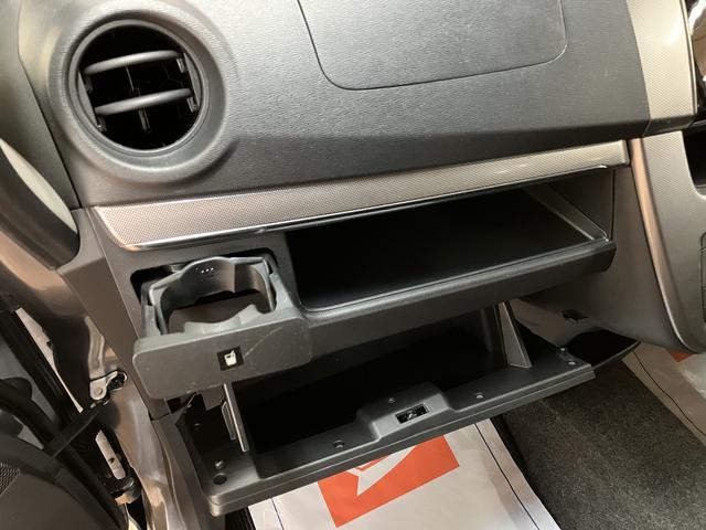 ムーヴカスタム　ＲＳ　ＡＵＸ入力端子ＣＤ／ターボ／キーフリーターボ　ＡＵＸ入力端子ＣＤチューナー　ＬＥＤヘッドライト／ハロゲンフォグ　オートエアコン　キーフリー　電動格納ミラー　アルミホイール　盗難防止セキュリティアラーム（大阪府）の中古車