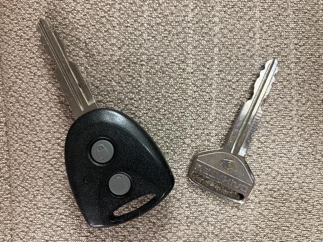 ムーヴＬ　Ｂｌｕｅｔｏｏｔｈ対応ナビ／ＥＴＣ／キーレス／車検整備付ハロゲンヘッドライト　Ｂｌｕｅｔｏｏｔｈ対応ナビ　ＥＴＣ　オートエアコン　キーレスエントリー　電動格納ミラー　パワーウィンドウ　盗難防止セキュリティアラーム（大阪府）の中古車