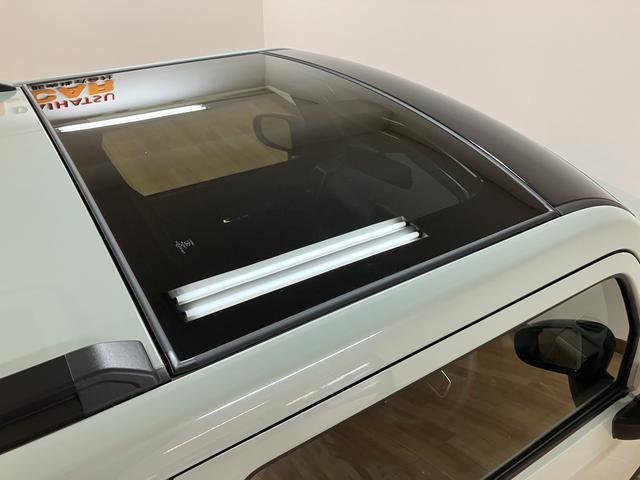 タフトＧターボ　ダーククロムベンチャー　Ｒ７年式届出済未使用車スカイフィールトップ　ＬＥＤヘッドランプ　ＬＥＤフォグランプ　運転席／助手席シートヒーター　プッシュボタンスタート　キーフリーシステム　電動パーキングブレーキ　バックカメラ　１５インチアルミホイール（大阪府）の中古車