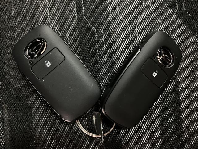 タフトＧターボ　ダーククロムベンチャー　Ｒ７年式届出済未使用車スカイフィールトップ　ＬＥＤヘッドランプ　ＬＥＤフォグランプ　運転席／助手席シートヒーター　プッシュボタンスタート　キーフリーシステム　電動パーキングブレーキ　バックカメラ　１５インチアルミホイール（大阪府）の中古車