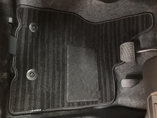 タフトＧターボ　ダーククロムベンチャー　Ｒ７年式届出済未使用車スカイフィールトップ　ＬＥＤヘッドランプ　ＬＥＤフォグランプ　運転席／助手席シートヒーター　プッシュボタンスタート　キーフリーシステム　電動パーキングブレーキ　バックカメラ　１５インチアルミホイール（大阪府）の中古車