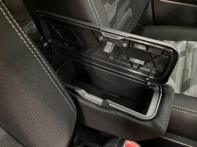 タフトＧターボ　ダーククロムベンチャー　Ｒ７年式／法規対応済スカイフィールトップ　ＬＥＤヘッドランプ　ＬＥＤフォグランプ　運転席／助手席シートヒーター　プッシュボタンスタート　キーフリーシステム　電動パーキングブレーキ　バックカメラ　１５インチアルミホイール（大阪府）の中古車
