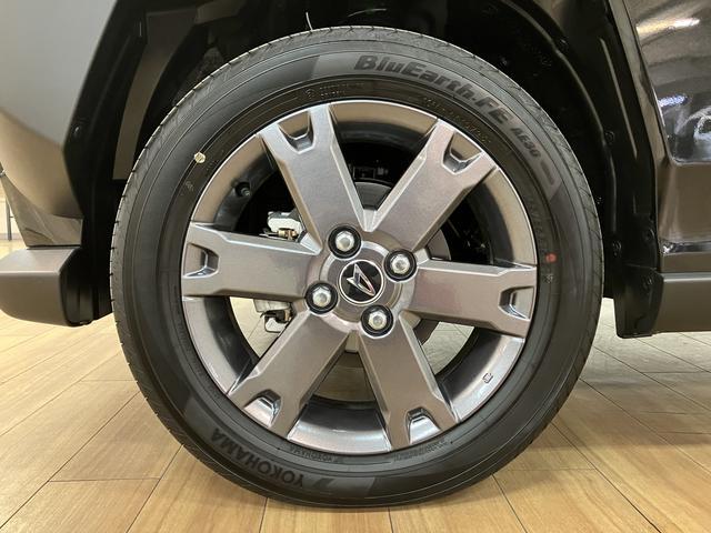 タフトＧターボ　ダーククロムベンチャー　Ｒ７年式／法規対応済スカイフィールトップ　ＬＥＤヘッドランプ　ＬＥＤフォグランプ　運転席／助手席シートヒーター　プッシュボタンスタート　キーフリーシステム　電動パーキングブレーキ　バックカメラ　１５インチアルミホイール（大阪府）の中古車
