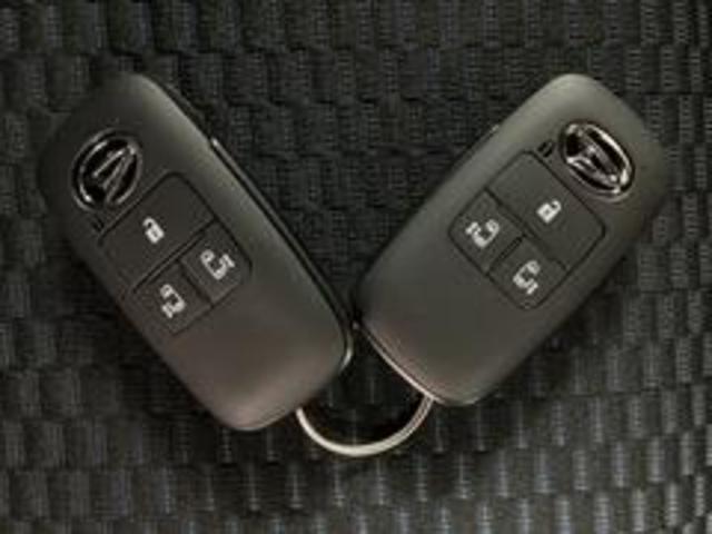 タントカスタムＲＳ／サポカーＳワイド適合／法規対応済／バックカメラ新車保証継承　ターボ　バックカメラ　両側リヤパワースライドドア　キーフリーシステム　シートヒーター　ＬＥＤヘッドライト　１５インチアルミホイール　オートＡＣ　オートライト　助手席イージークローザー（大阪府）の中古車