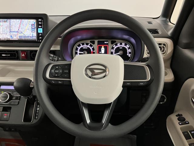 ムーヴキャンバスストライプスＧ／２５年モデルナビ／前後ドラレコ／バックカメラ走行２３ｋｍ／２５年モデルナビ／バックカメラ／ステアリングスイッチ／前後ドラレコ／前席シートヒーター／電動パーキングブレーキ／両側パワースライドドア／ＬＥＤヘッドライト・フォグランプ／キーフリー（大阪府）の中古車