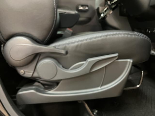 タントカスタムＲＳ／届出済未使用車／２５年モデルナビ／前後ドラレコ届出済未使用車／ターボ車／２５年モデルナビ／前後ドラレコ／バックカメラ／前席シートヒーター／電動パーキングブレーキ／両側パワースライドドア／ＬＥＤヘッドライト・フォグランプ／オートエアコン／キーフリー（大阪府）の中古車