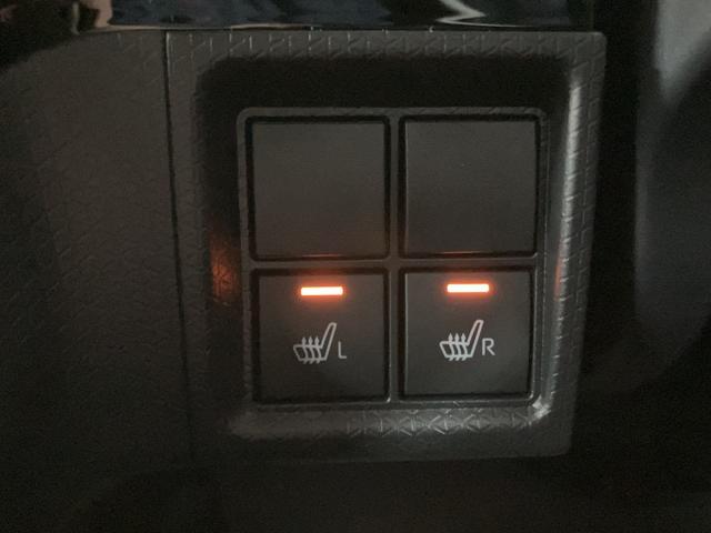 タントカスタムＸ　新車保証継承／衝突支援ブレーキ／残クレ対応車新車保証継承　届出済未使用車　両側電動スライドドア　バックカメラ　電動パーキングブレーキ　衝突支援ブレーキ　誤発信抑制制御機能　ＬＥＤヘッドランプ　前席シートヒーター　オートエアコン　キーフリー（大阪府）の中古車