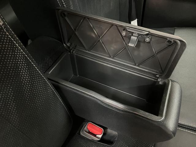 タントカスタムＲＳ　トップエディションＳＡII　ナビ／バックカメラスマートアシストＩＩ　ＬＥＤヘッドライト／フォグ　ナビ　バックカメラ　ＦＲドラレコ　ＥＴＣ　両側電動スライドドア　キーフリー　オートエアコン　電動格納ミラー　ＴＶコントロールキット（大阪府）の中古車