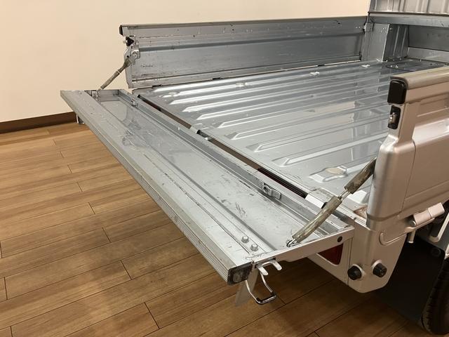 ハイゼットトラックジャンボＳＡIIIｔ／サポカーＳベーシック＋適合／車検整備付１年間走行距離無制限保証　車検整備付　ＬＥＤヘッドライト／フォグ　ナビ　ＥＴＣ　エアコン　荷台作業灯　パワーウィンドウ　オーバーヘッドシェルフ　３方開　トップシェイドガラス　キーレス（大阪府）の中古車