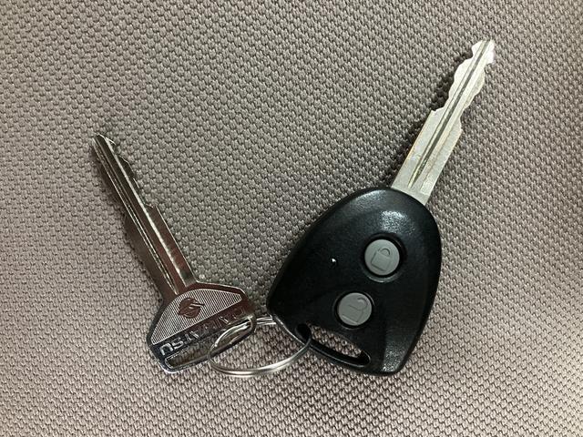 ミライースＸ　メモリアルエディション　走行５万ｋｍ／車検整備付キーレスリモコン　ＡＵＸ入力端子付ＣＤチューナー　ＥＴＣ　アイドリングストップ　電動格納ミラー　　ハロゲンヘッドライト　マニュアルエアコン　盗難防止セキュリティアラーム（大阪府）の中古車